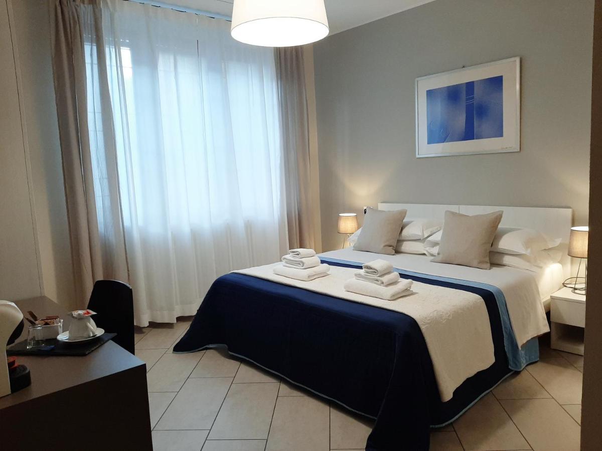 I Tigli Guest House Plasencia Exterior foto