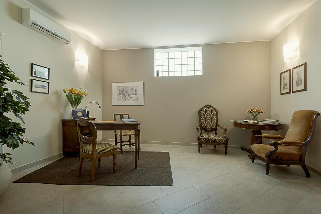 I Tigli Guest House Plasencia Exterior foto